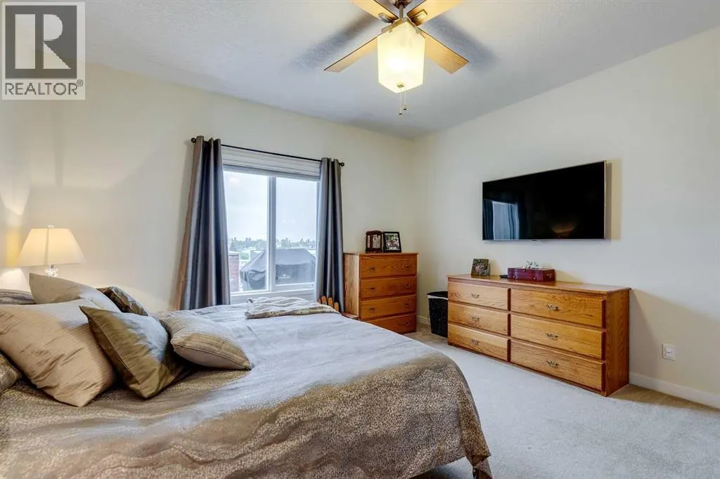 11, 99 Christie Point SW