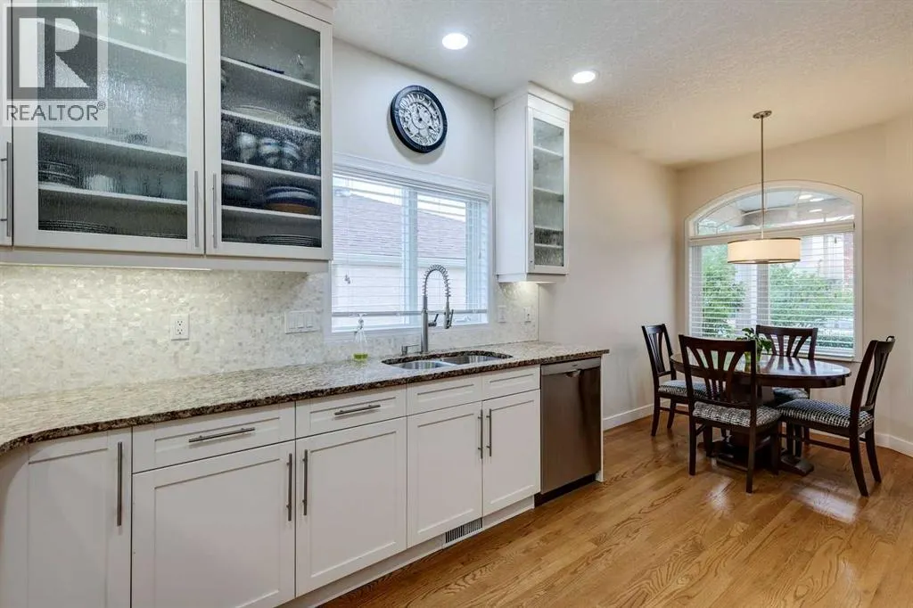 11, 99 Christie Point SW