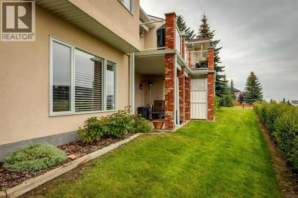 11, 99 Christie Point SW