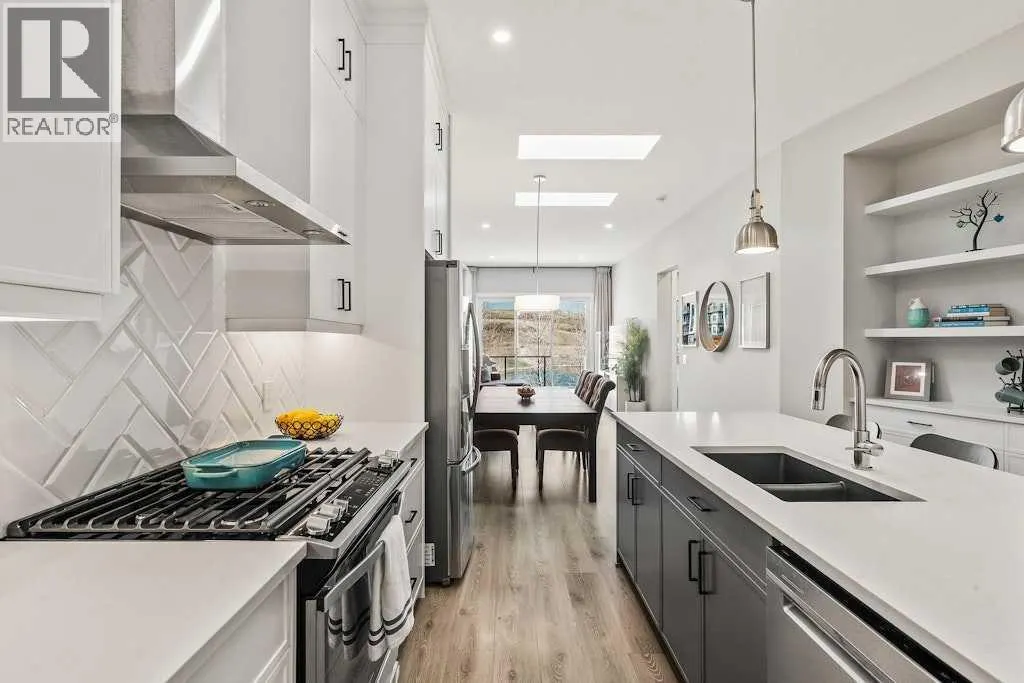 108 Cranbrook Gardens SE