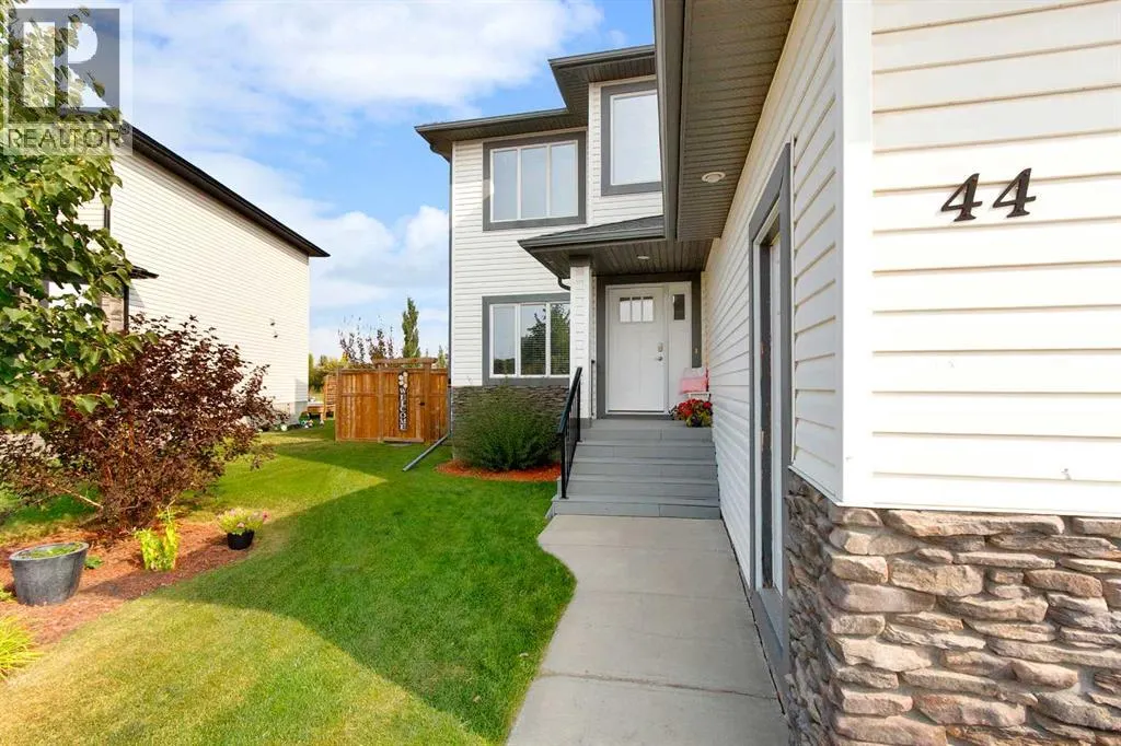 44 Sierra Road