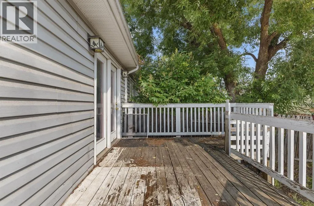 187 Deerview Way SE