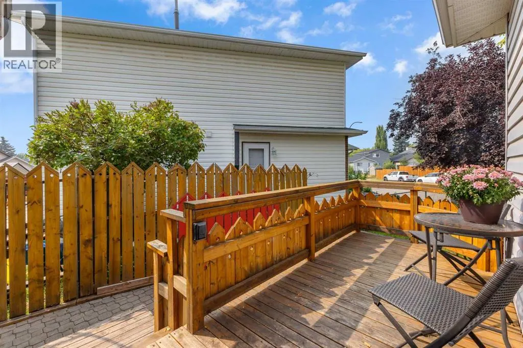 187 Deerview Way SE