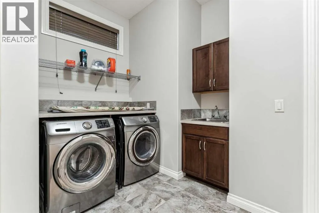 318 Mahogany Manor SE