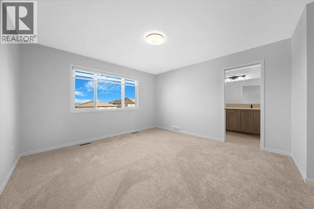 30 Herron Street NE