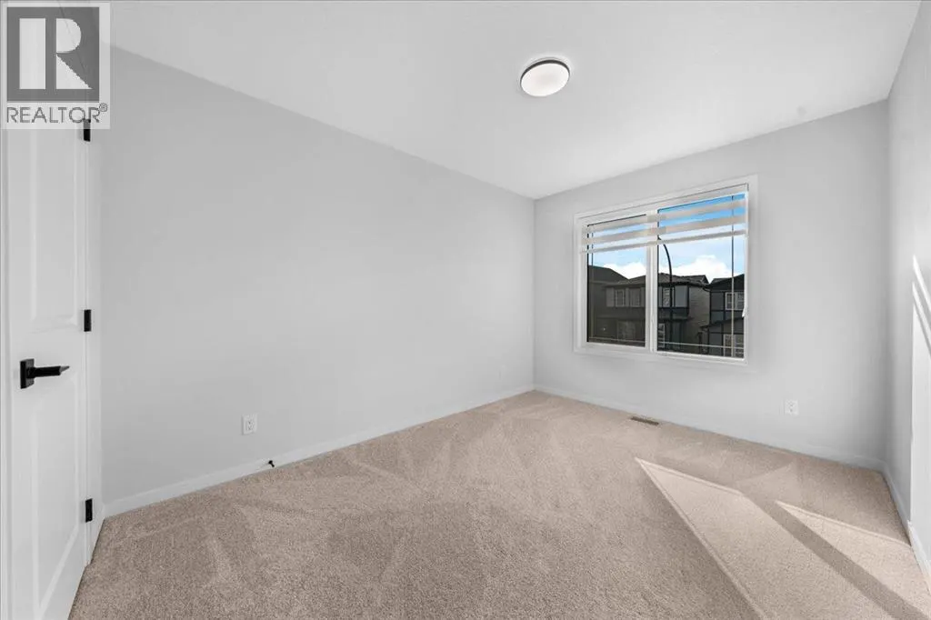 30 Herron Street NE