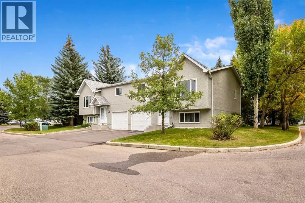 214 Fairway Drive NW