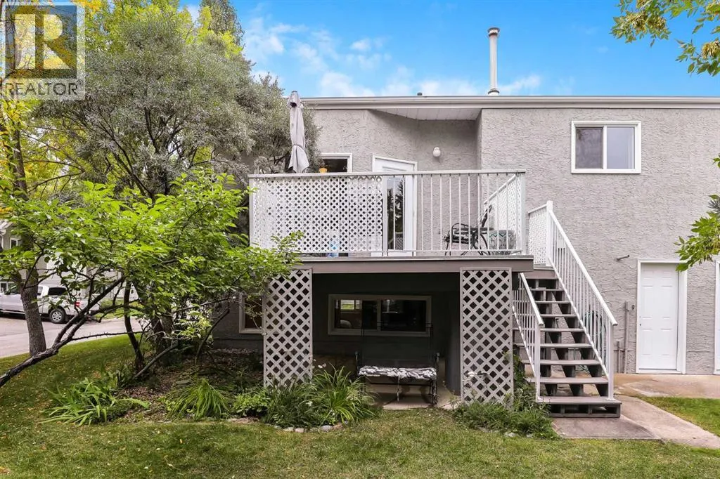 214 Fairway Drive NW