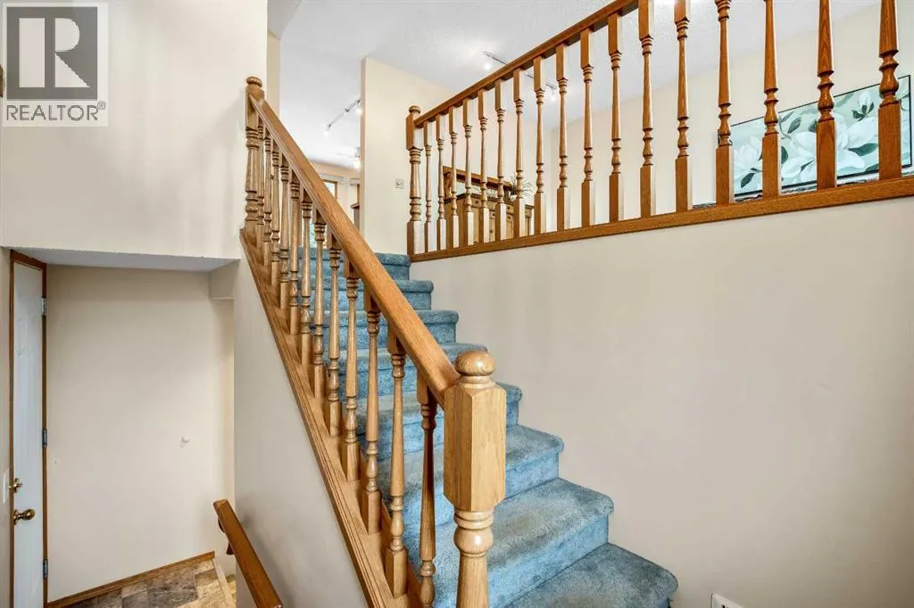 214 Fairway Drive NW