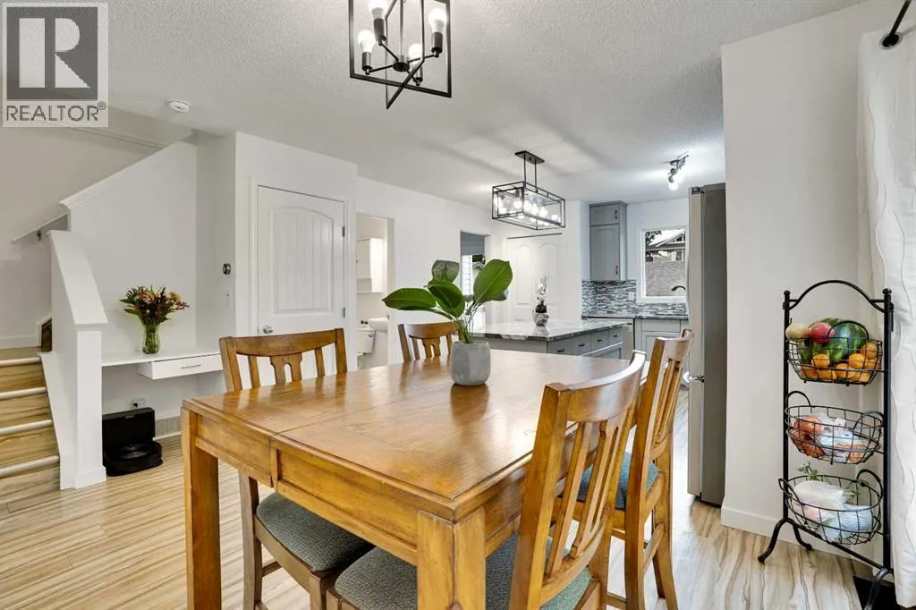 323 Sandford Place NW