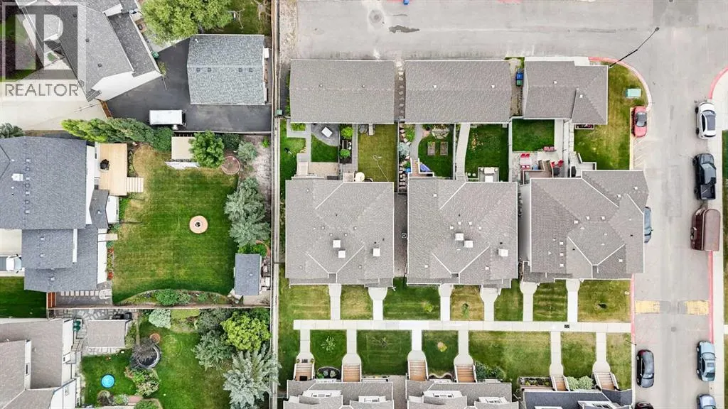 323 Sandford Place NW