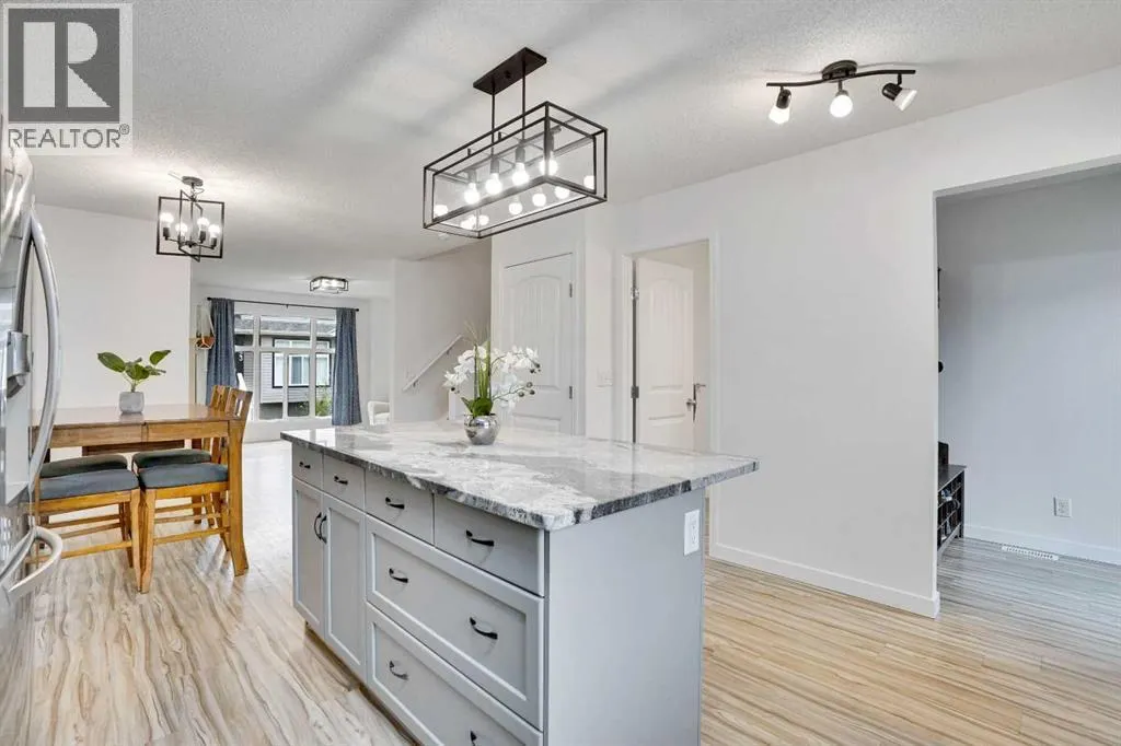 323 Sandford Place NW
