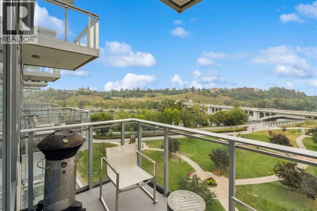 607, 118 Waterfront Court SW