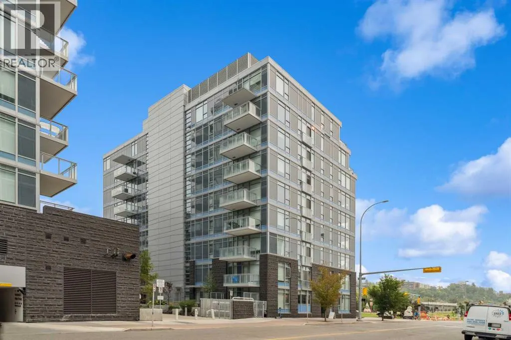607, 118 Waterfront Court SW