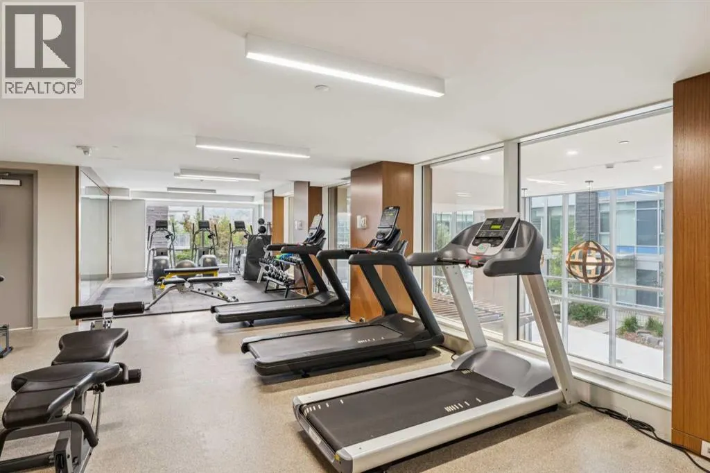607, 118 Waterfront Court SW