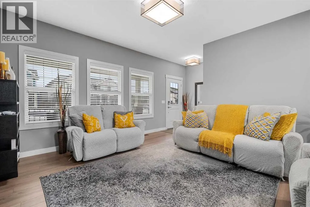 314 Evanston Way NW