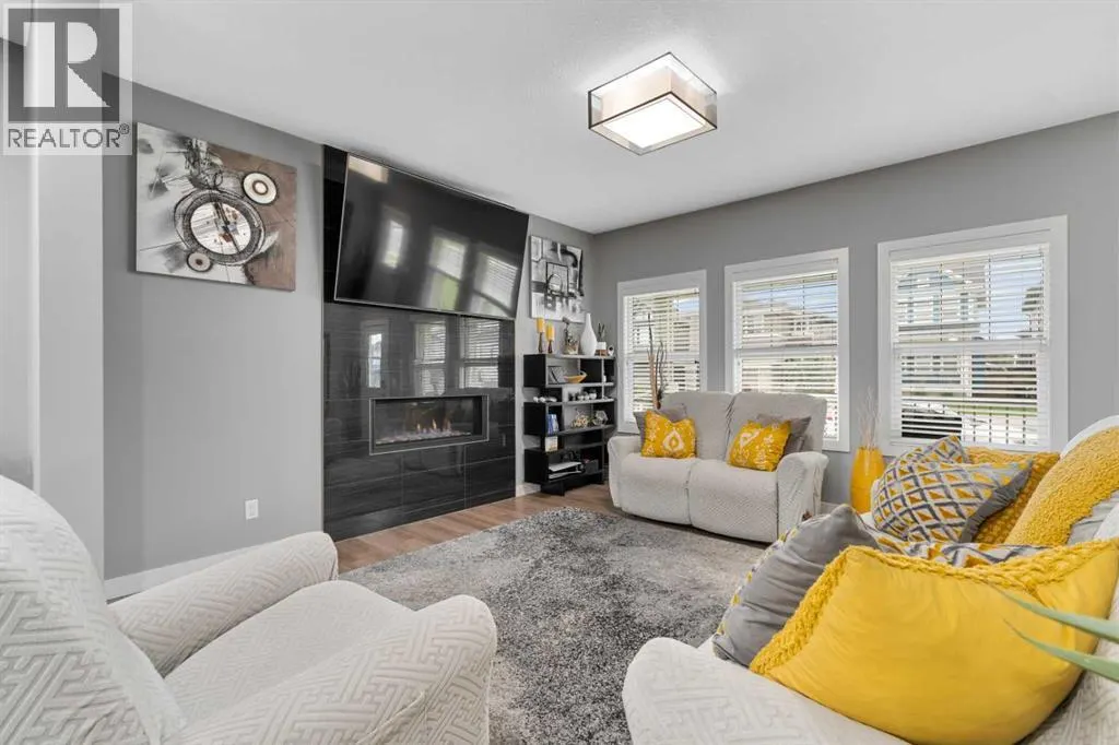 314 Evanston Way NW