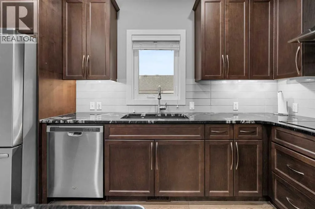 314 Evanston Way NW