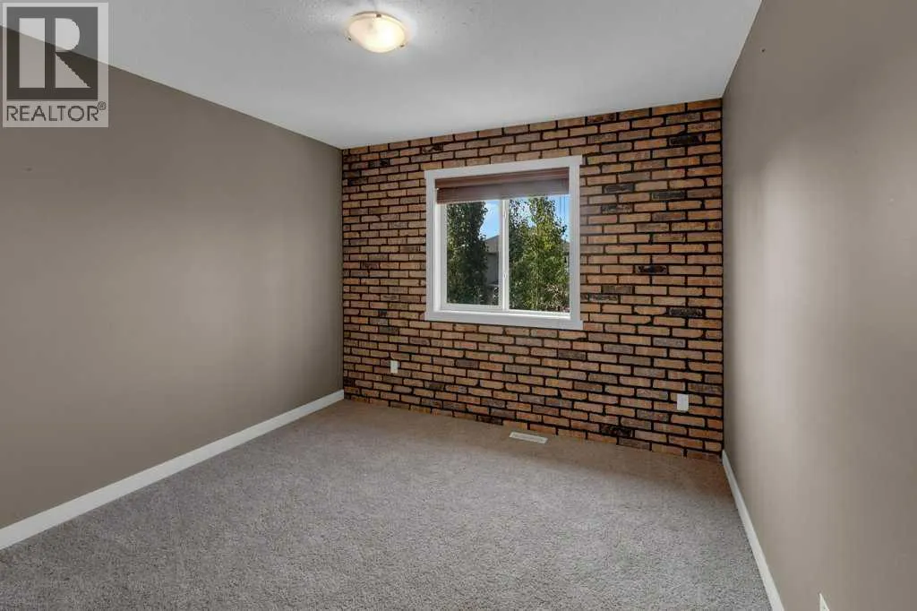 17 Luxstone Rise SW