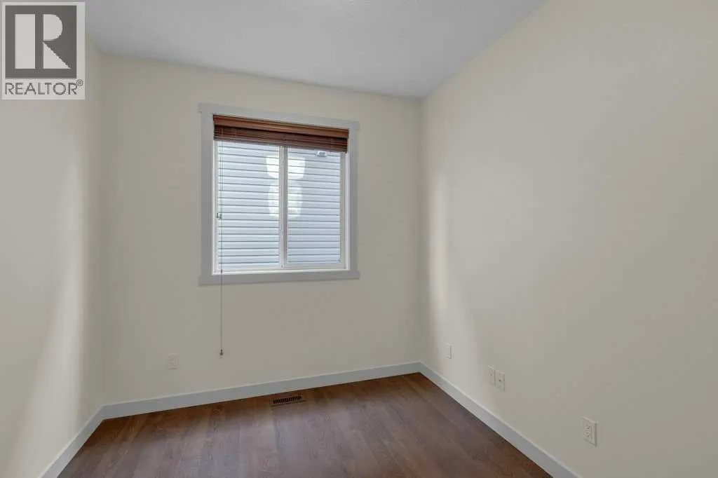 17 Luxstone Rise SW