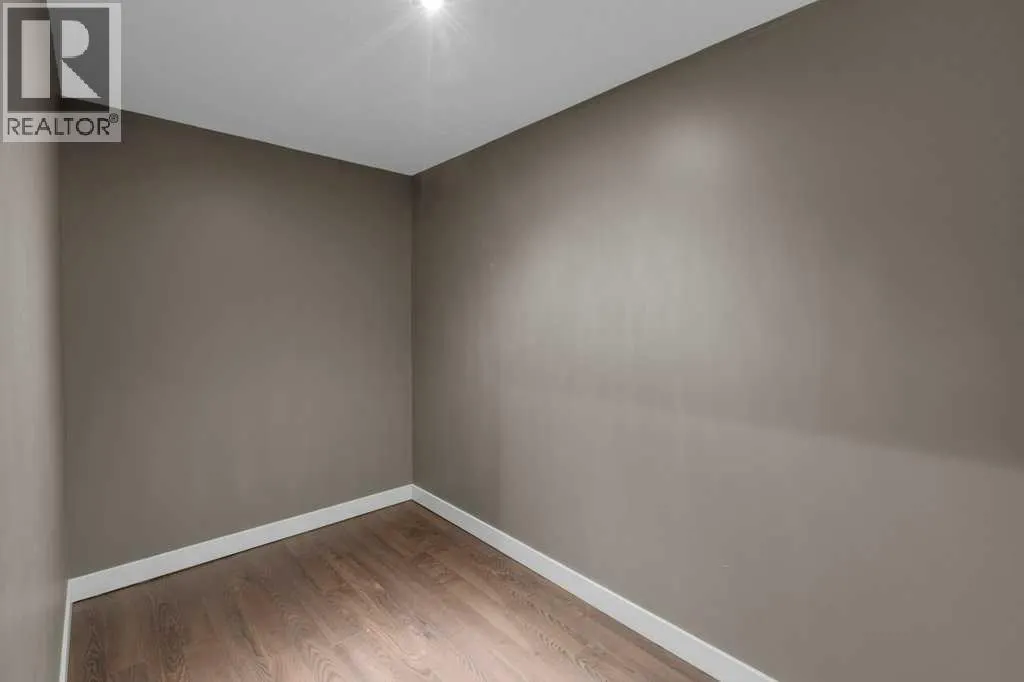 17 Luxstone Rise SW