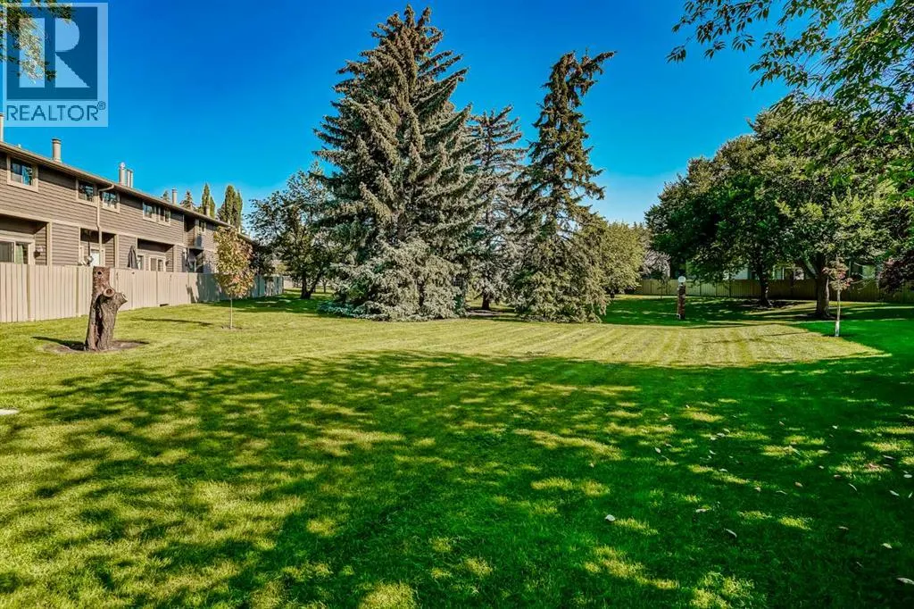25, 99 Midpark Gardens SE