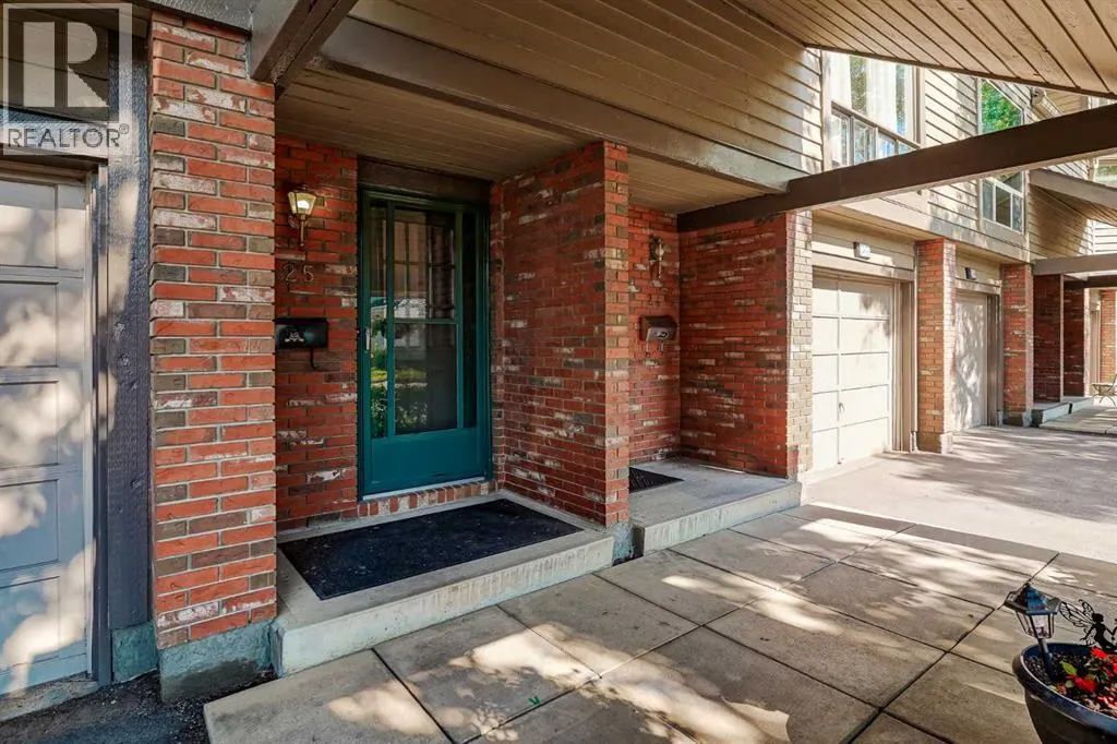 25, 99 Midpark Gardens SE