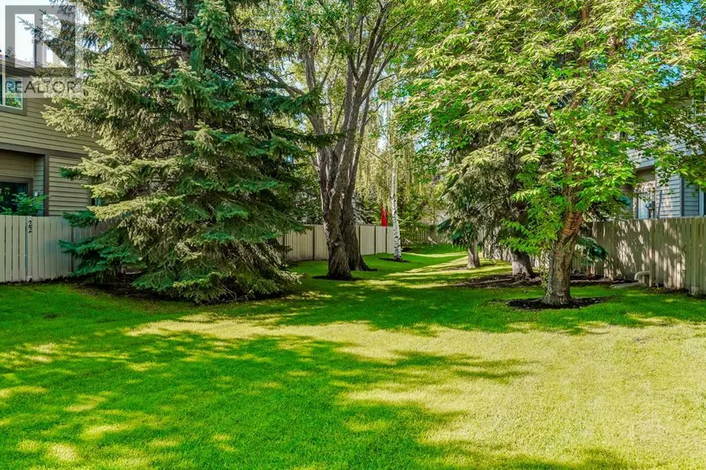 25, 99 Midpark Gardens SE