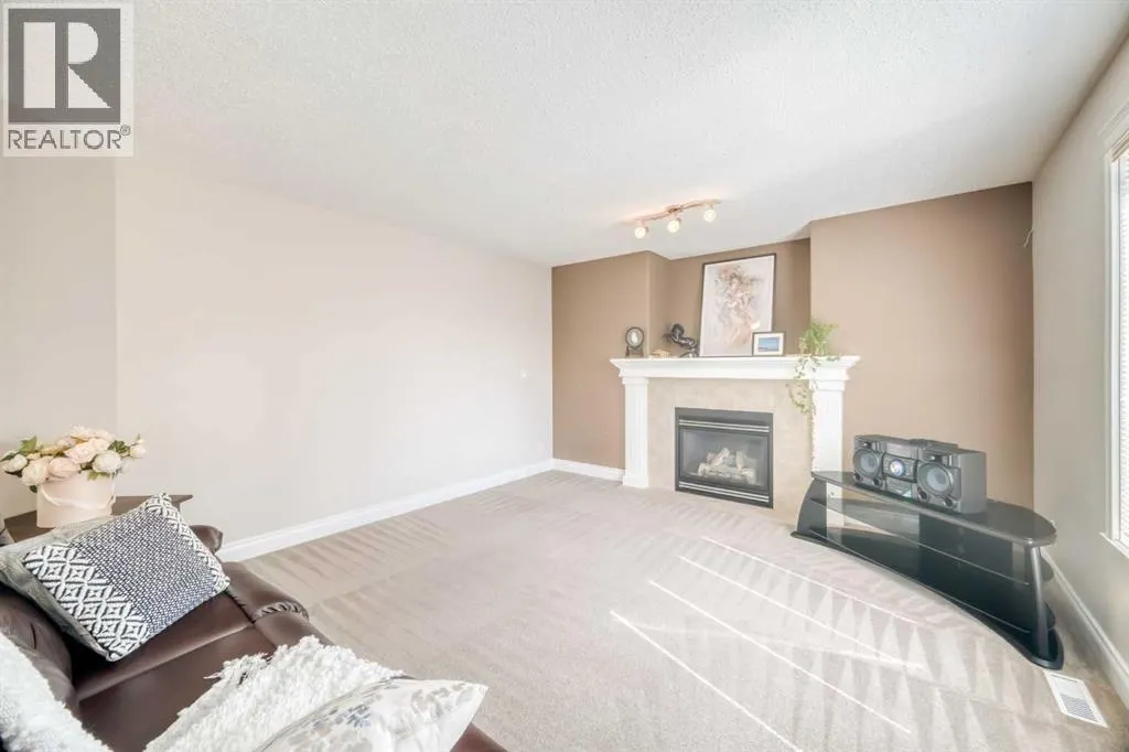 141 Royal Abbey Court NW