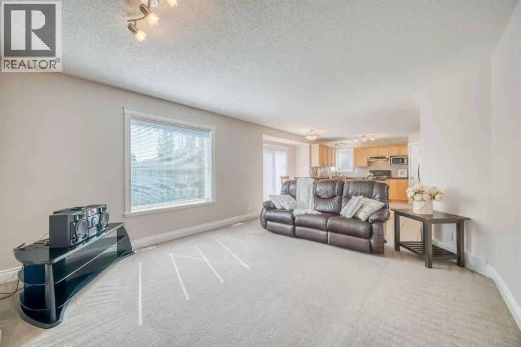 141 Royal Abbey Court NW