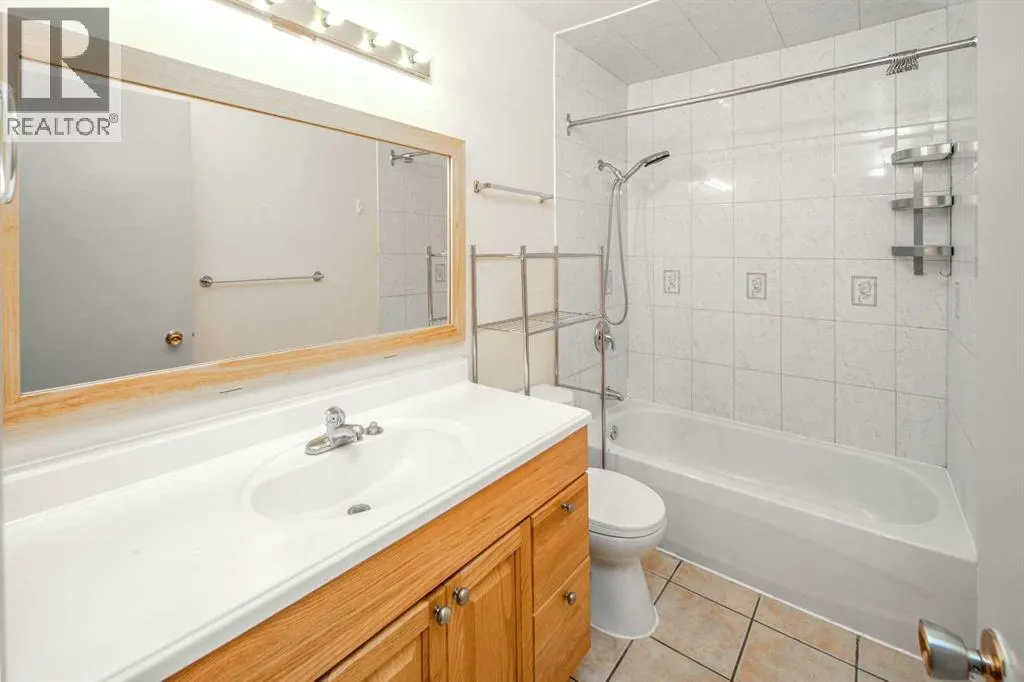 83 Edgeford Way NW