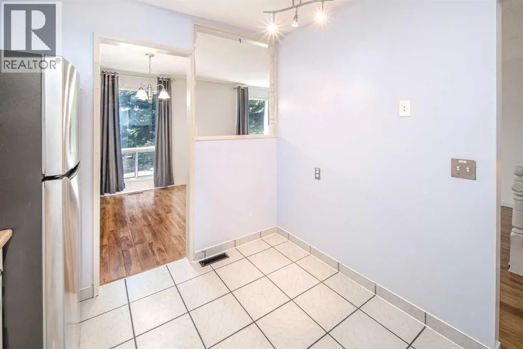 83 Edgeford Way NW