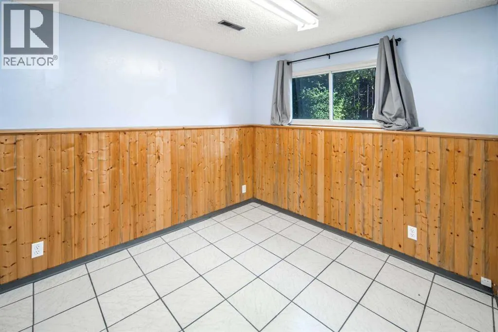 83 Edgeford Way NW