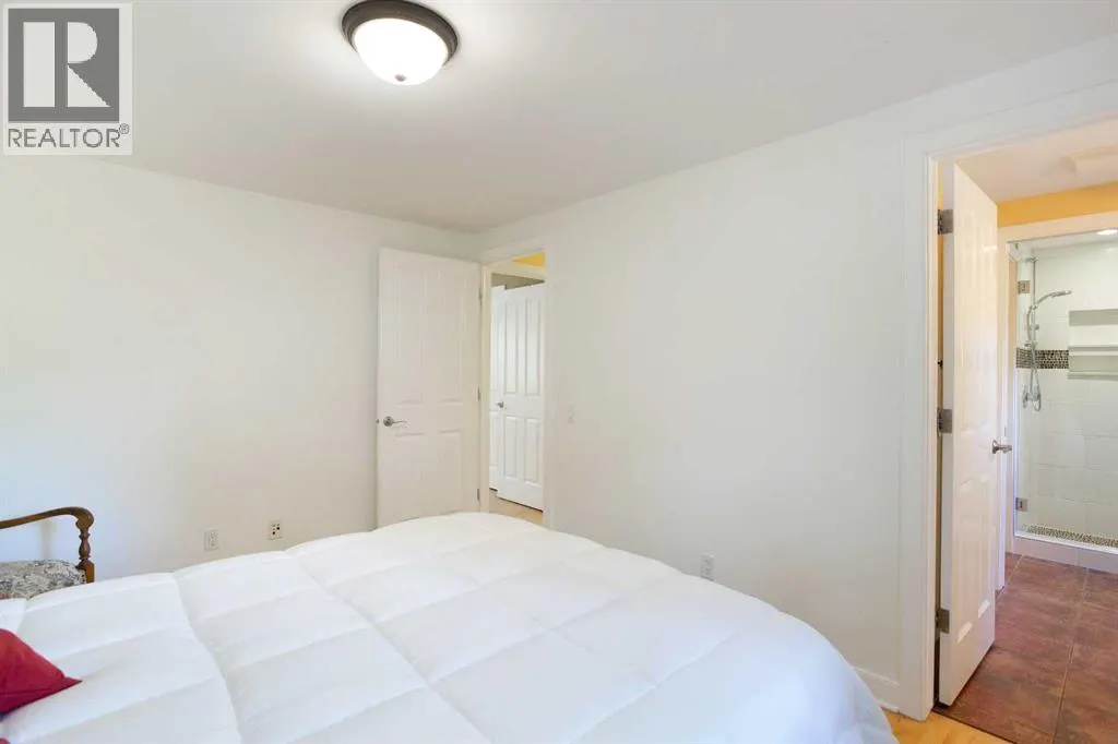 2 Varston Place NW