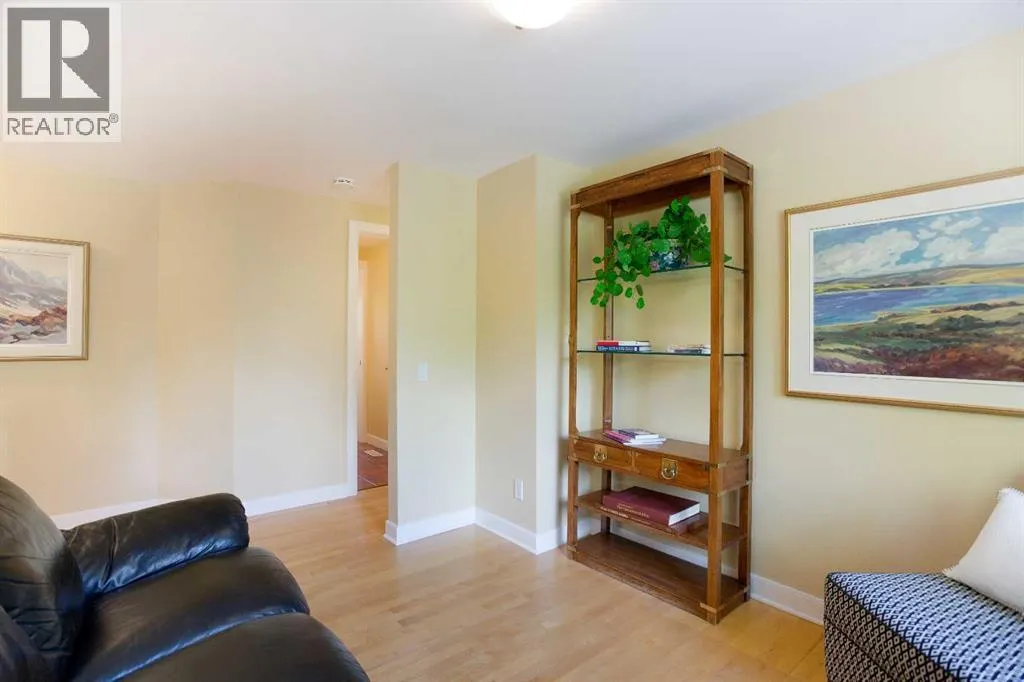 2 Varston Place NW