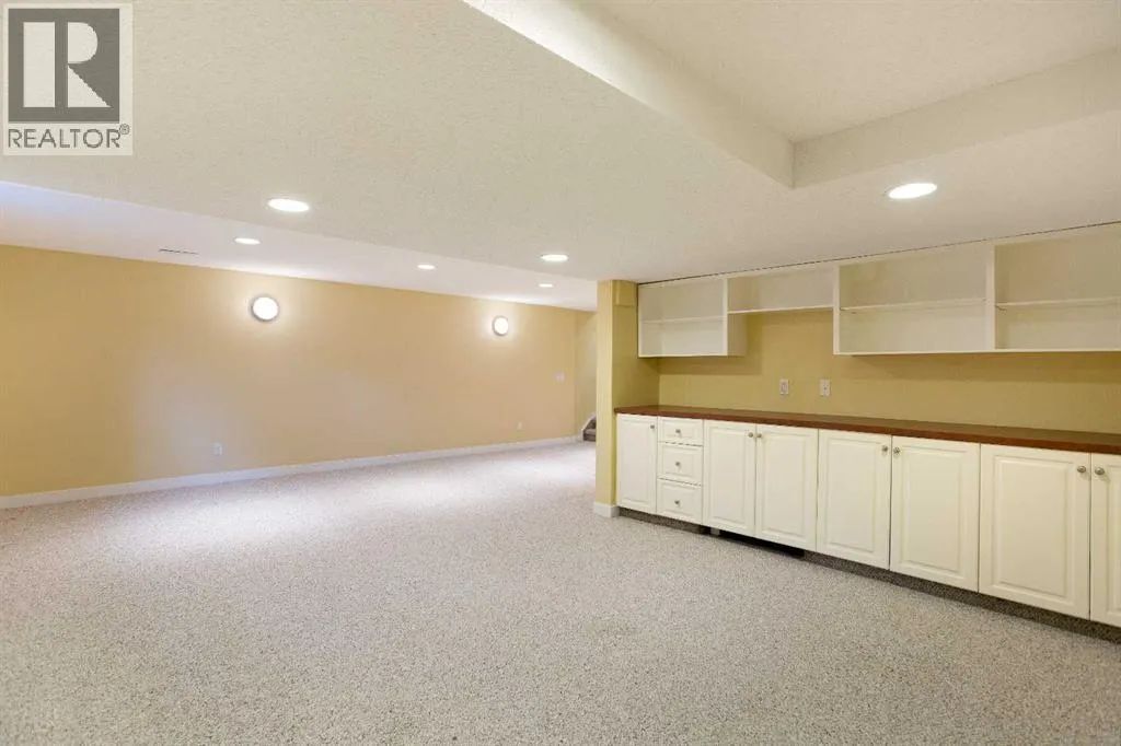 2 Varston Place NW