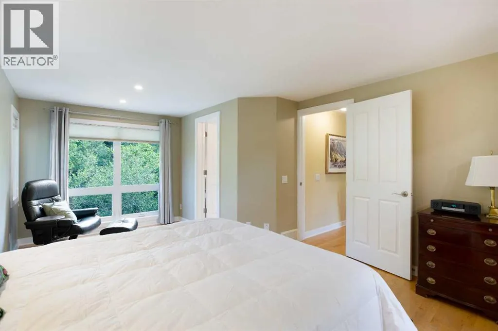2 Varston Place NW