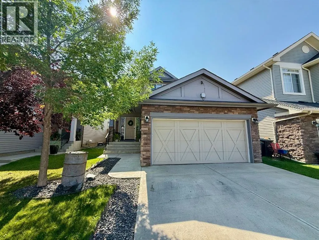 607 Montgomery Close SE