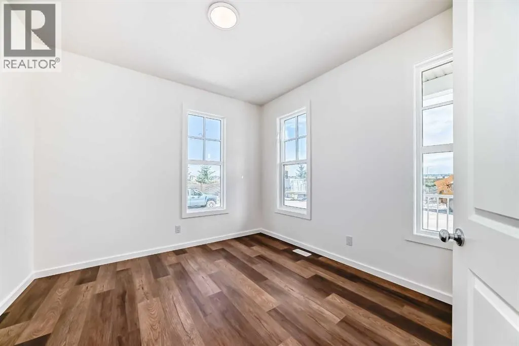12 Starling Place NW