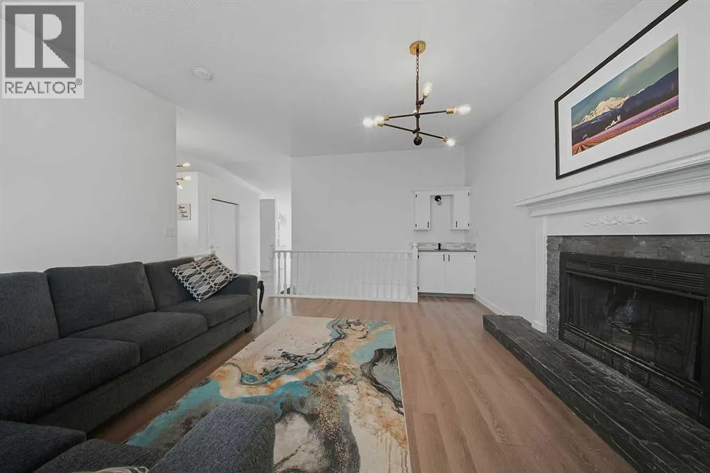 39 Denison Crescent