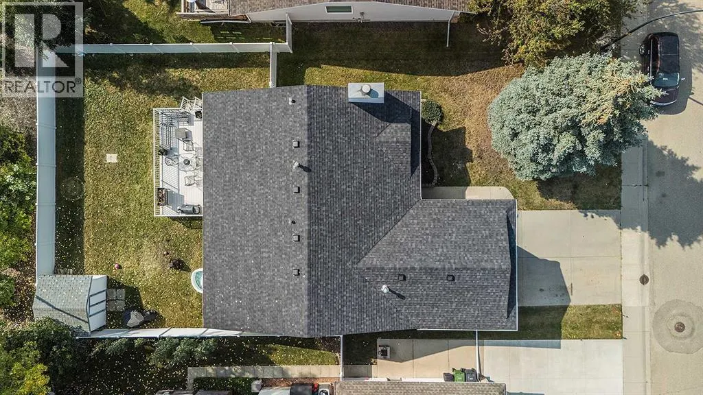 39 Denison Crescent