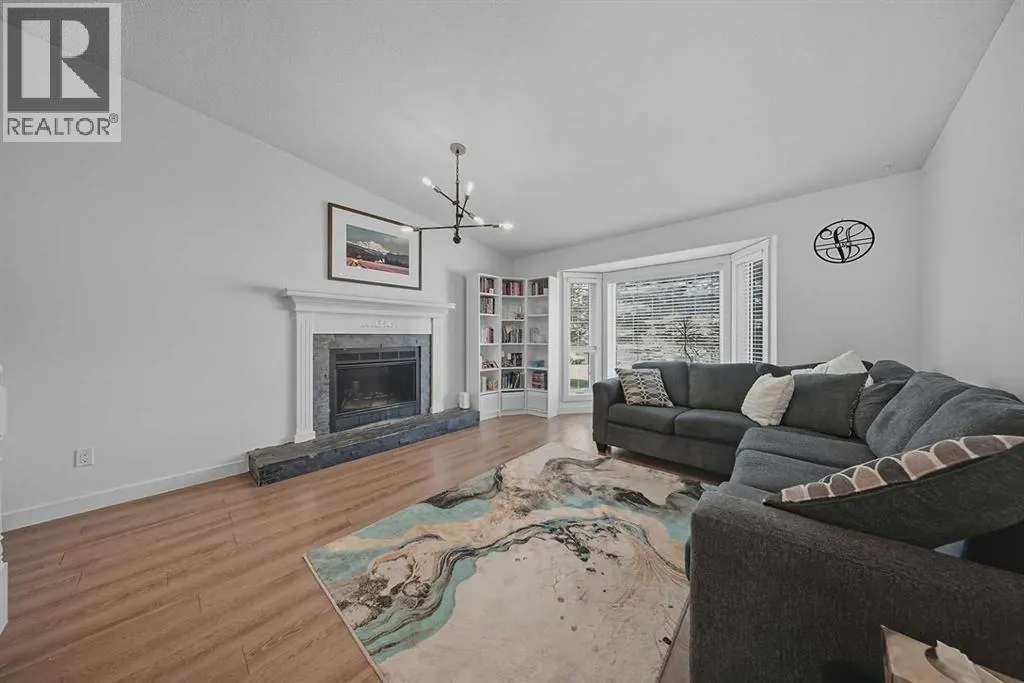 39 Denison Crescent