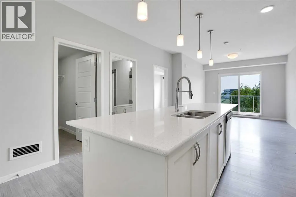 203, 20 Seton Park SE