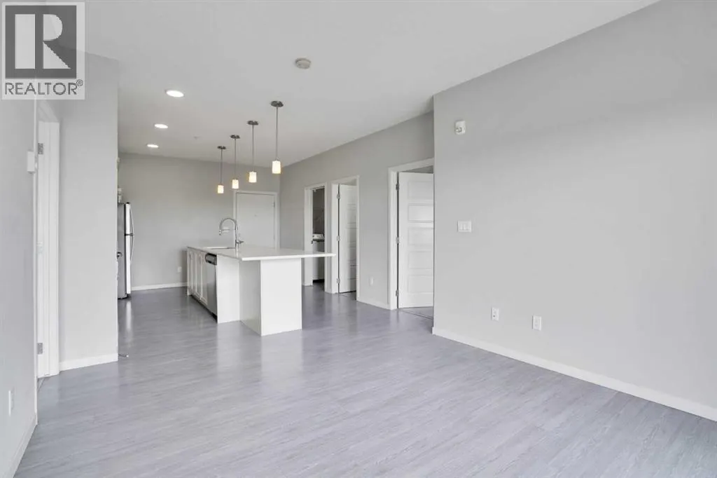 203, 20 Seton Park SE