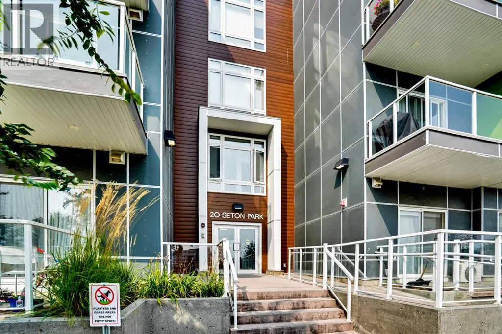 203, 20 Seton Park SE
