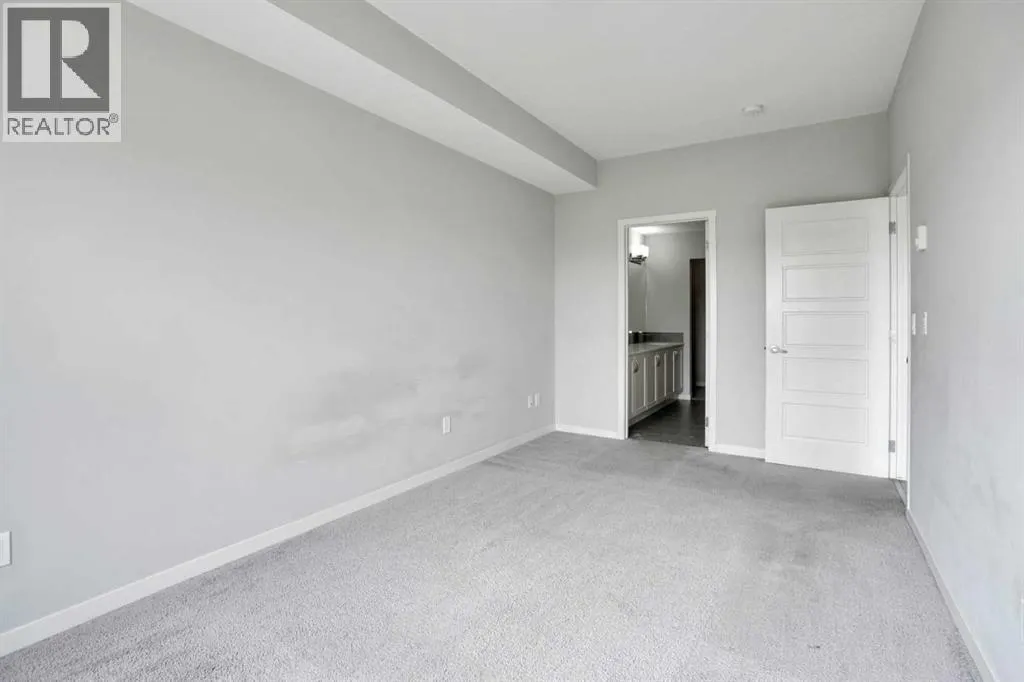 203, 20 Seton Park SE