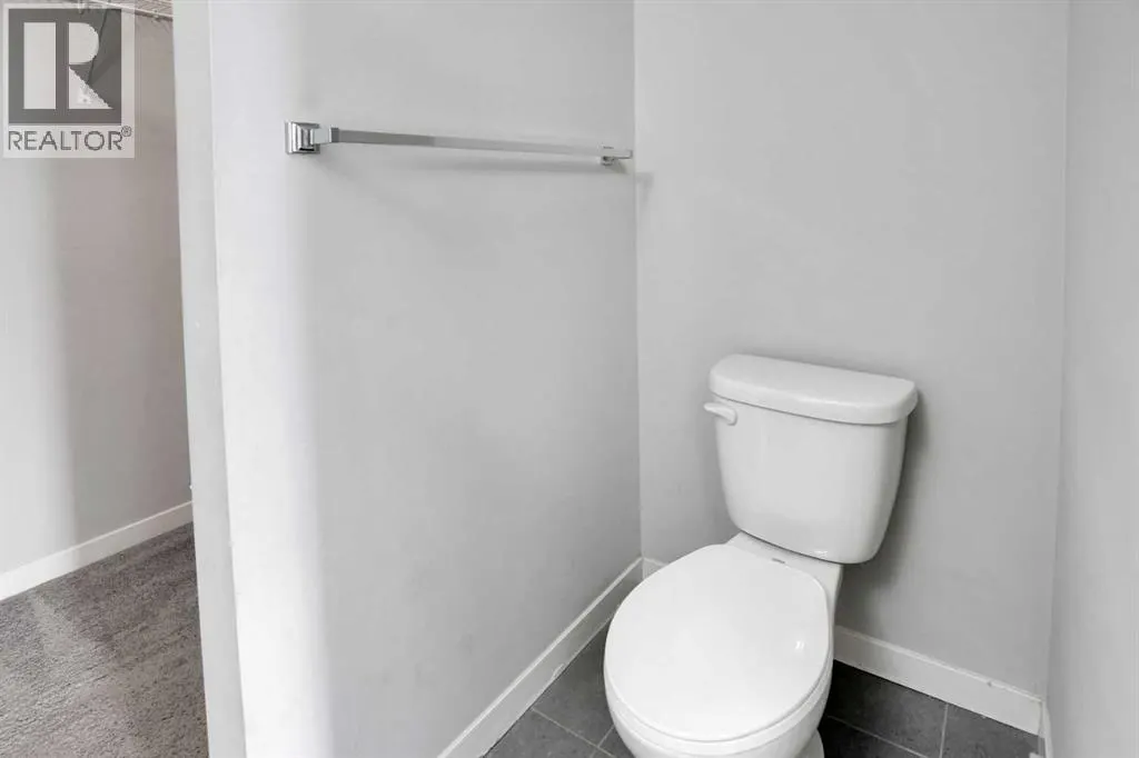 203, 20 Seton Park SE