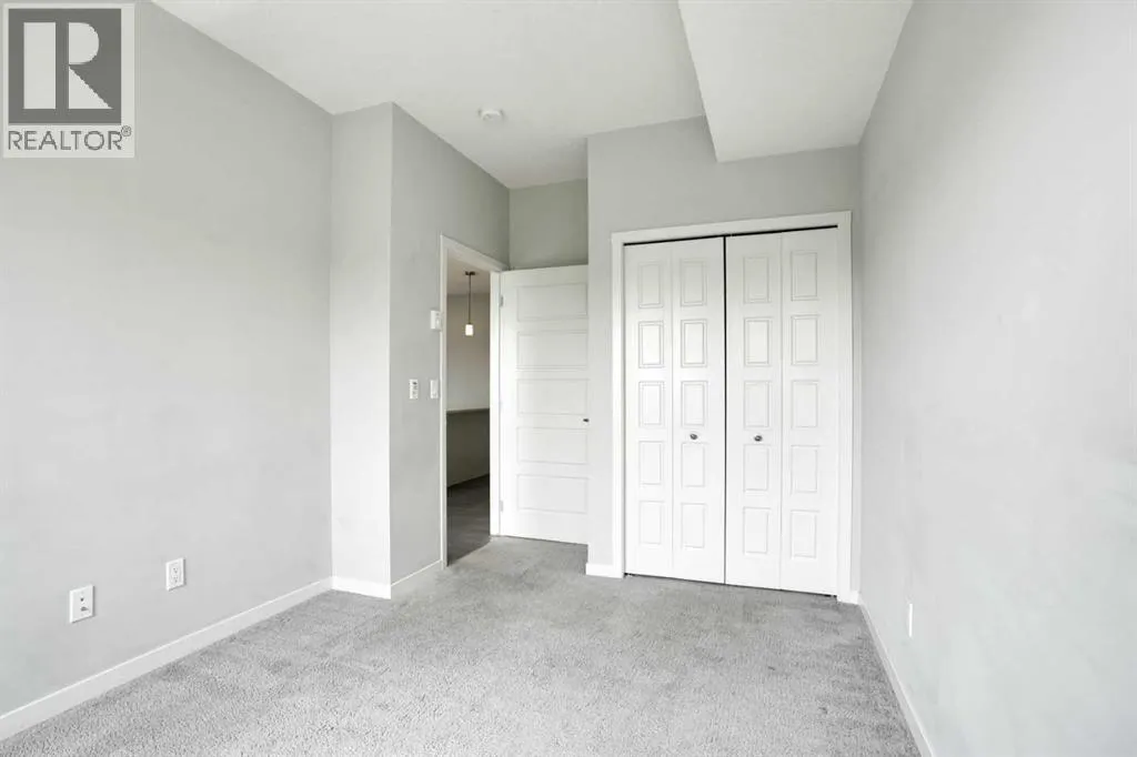 203, 20 Seton Park SE