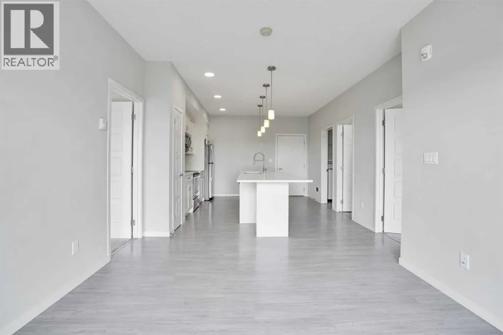 203, 20 Seton Park SE