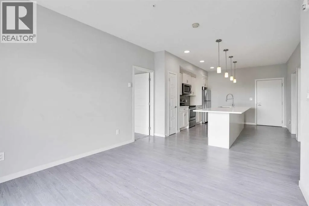 203, 20 Seton Park SE